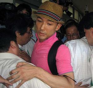 pink-shirt