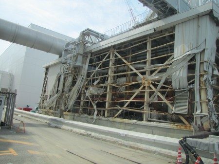 Reactor4 still remains frail for Tsunami6 Reactor4 still remains frail for Tsunami6