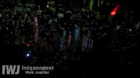 [Live] Demonstration gone out of control. Ordered to stop. 4