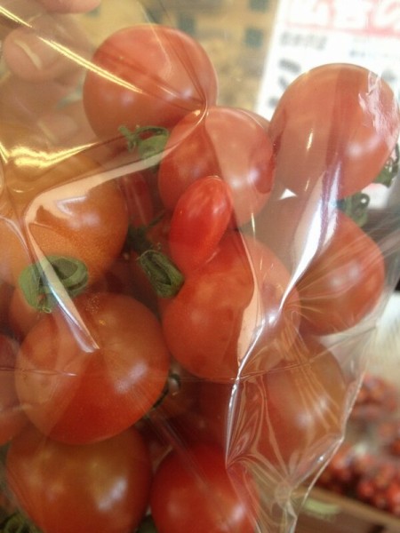 2 [Not radiation effect] Saitama citizen "Deformed tomato is in every package, origin labelled as Kyushu"
